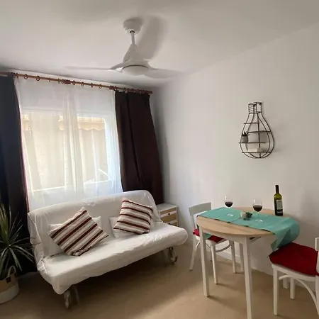 Apartment Full In Cubelles. 3 And 15min To The Beach. Cubelles